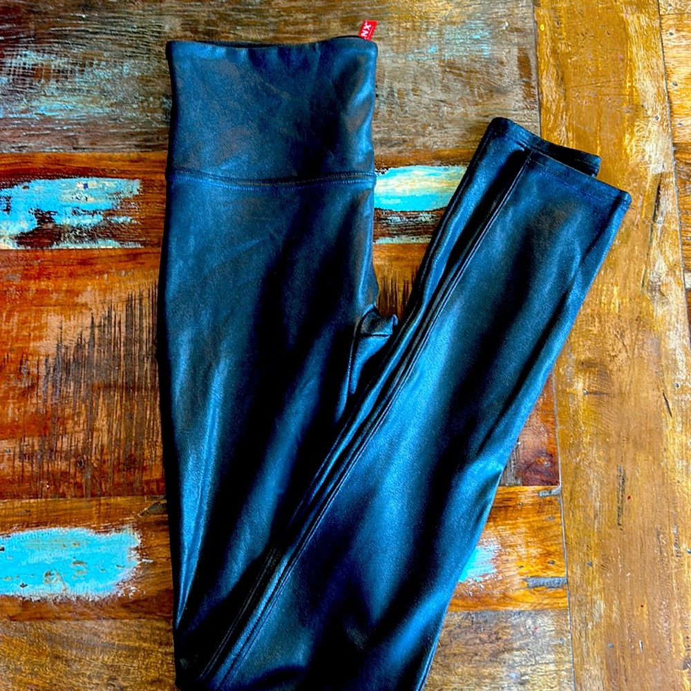 BRAND NEW- SPANX FAUX LEATHER M/M Tall